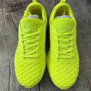 APL Women's Techloom Phantom Sneakers - Energy/Clear
